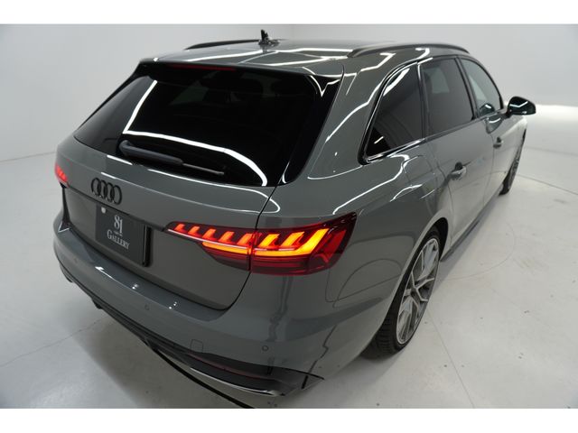 AUDI AUDI A4 AVANT 2021