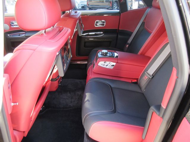 ROLLS-ROYCE ROLLS-ROYCE 2018