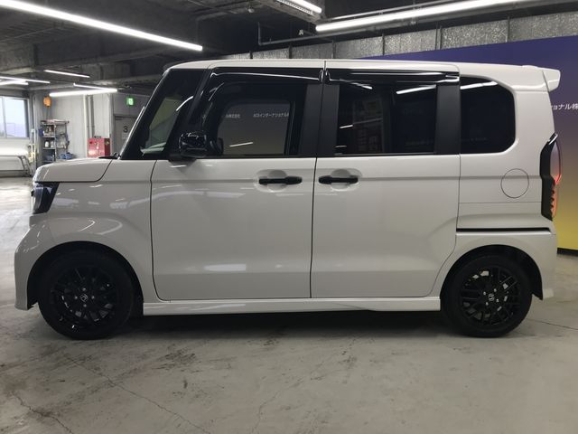 HONDA N BOX CUSTOM 2023