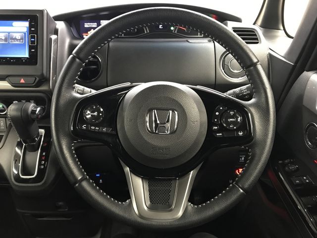 HONDA N BOX CUSTOM 2023