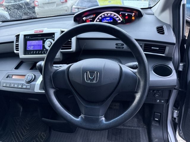 HONDA FREED 4WD 2013