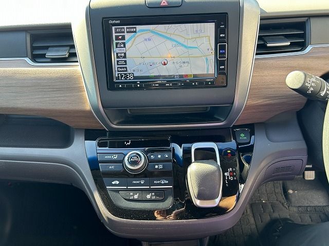 HONDA FREED HYBRID 2022