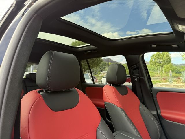 MERCEDES BENZ MERCEDES BENZ GLB 2023