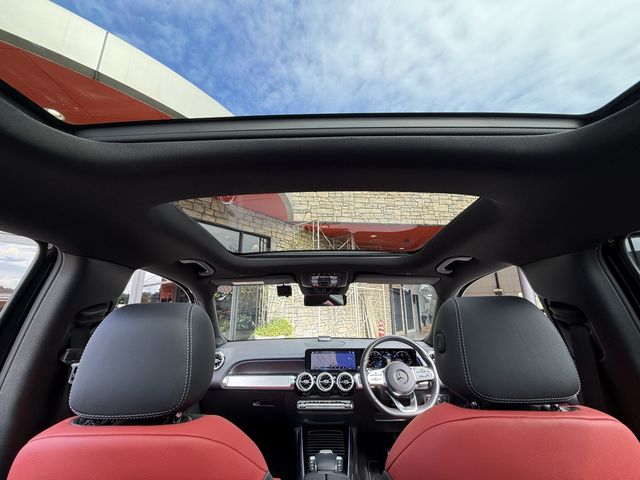 MERCEDES BENZ MERCEDES BENZ GLB 2023