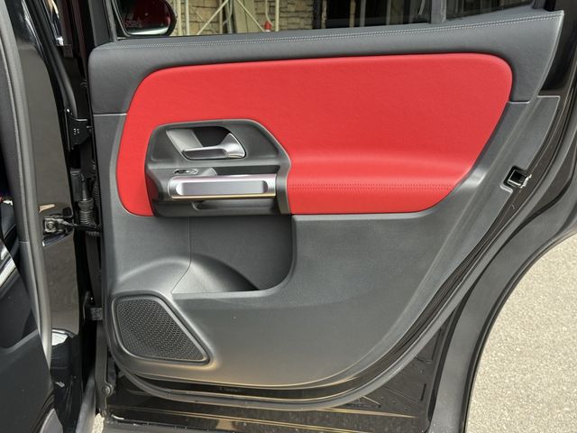 MERCEDES BENZ MERCEDES BENZ GLB 2023