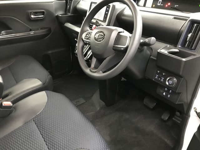 DAIHATSU TANTO CUSTOM 2025