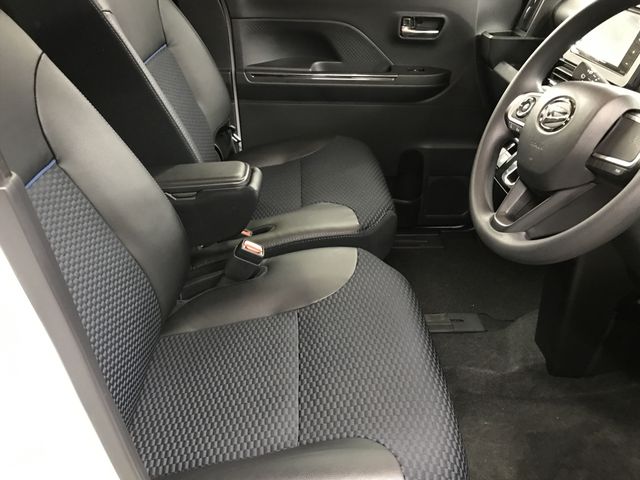 DAIHATSU TANTO CUSTOM 2025