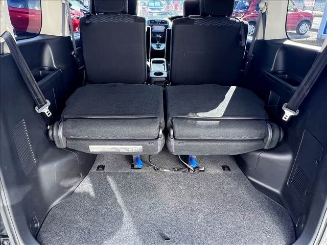 NISSAN SERENA  WG 4WD 2012