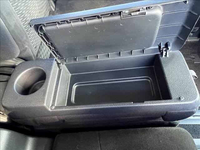 NISSAN SERENA  WG 4WD 2012