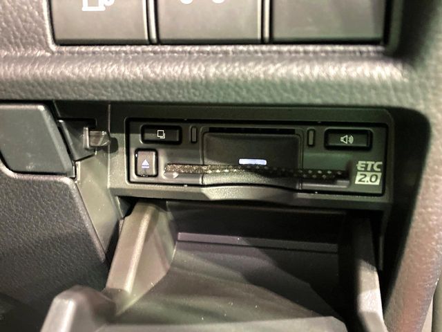 TOYOTA LEXUS LBX 2024