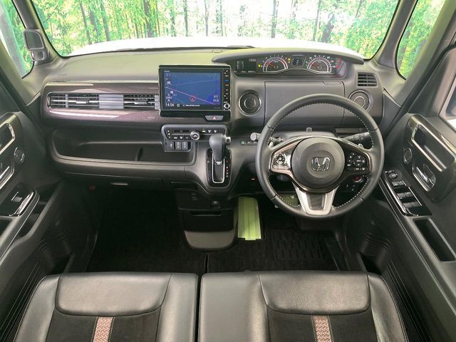 HONDA N BOX CUSTOM 2018