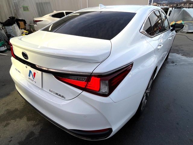 TOYOTA LEXUS ES300h 2018