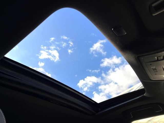 TOYOTA LEXUS IS300h 2022