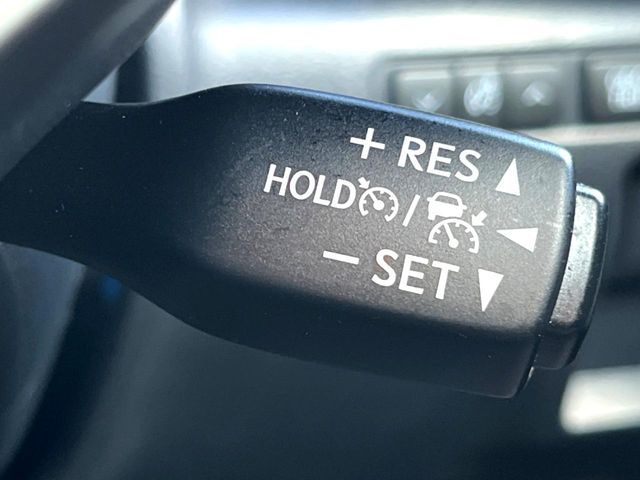 TOYOTA LEXUS IS300h 2022