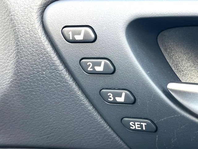 TOYOTA LEXUS IS300h 2022