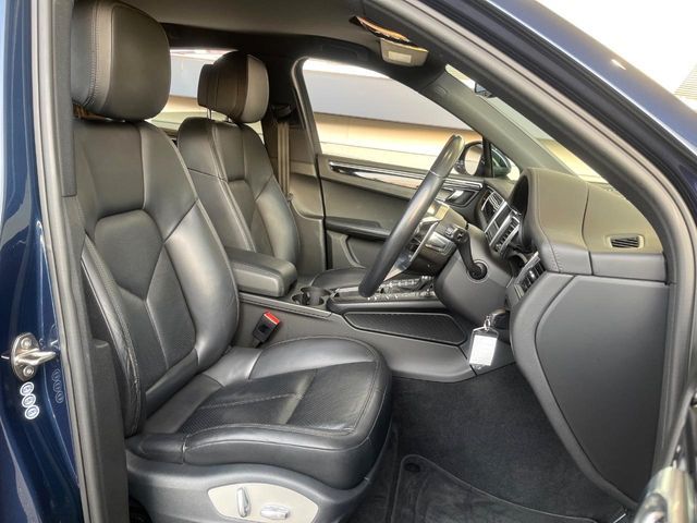 PORSCHE PORSCHE Macan 2015