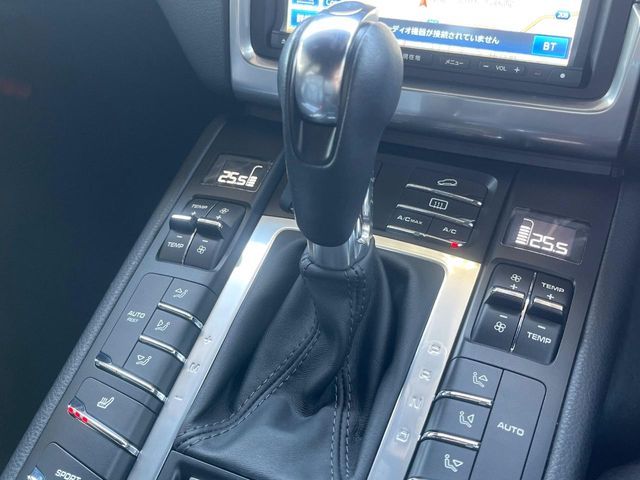 PORSCHE PORSCHE Macan 2015