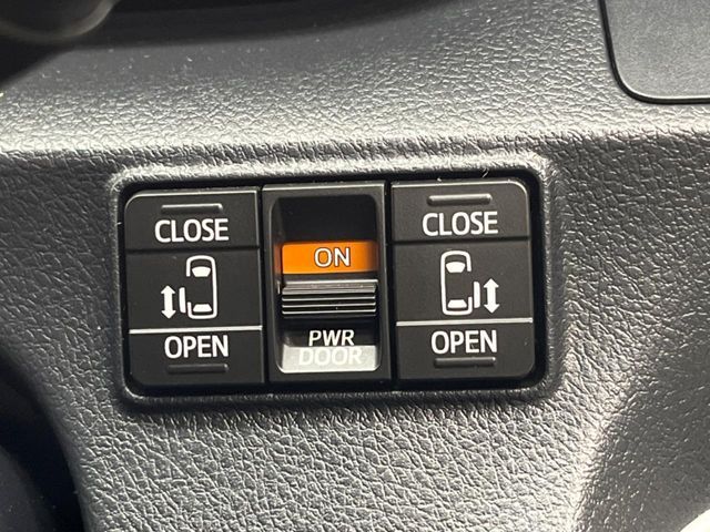 TOYOTA SIENTA HYBRID 2020