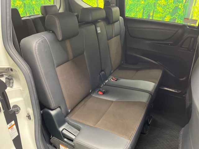 TOYOTA SIENTA HYBRID 2020