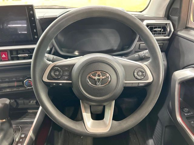 TOYOTA RAIZE HYBRID 2022