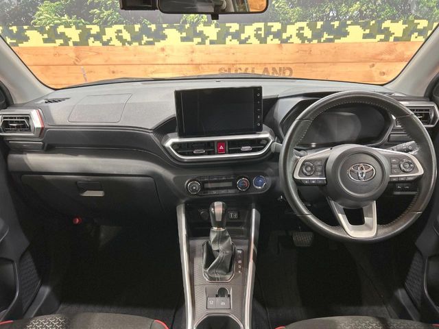 TOYOTA RAIZE HYBRID 2022