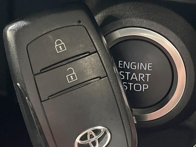 TOYOTA HARRIER 2WD 2025