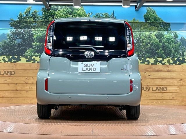 TOYOTA SIENTA HYBRID 2022