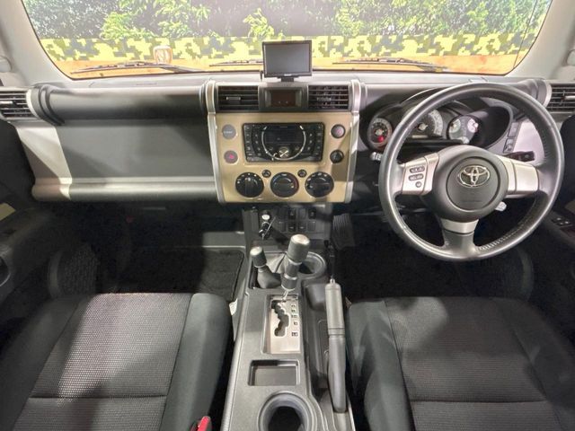 TOYOTA FJ CRUISER 4WD 2011