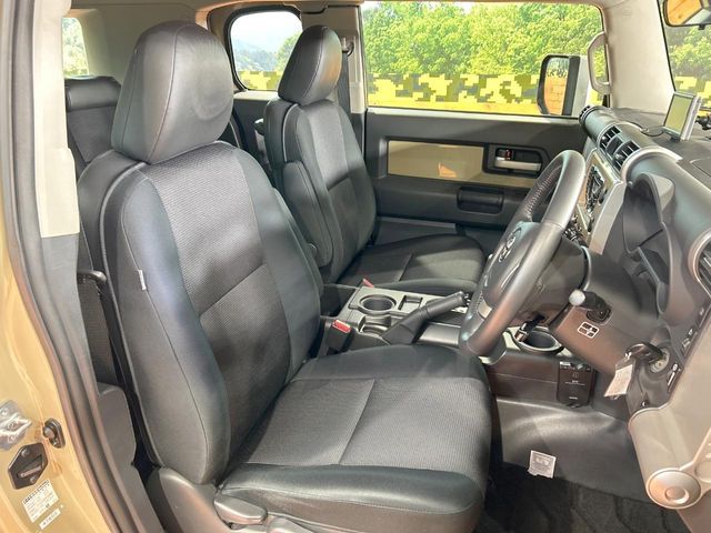 TOYOTA FJ CRUISER 4WD 2011