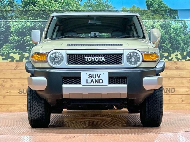 TOYOTA FJ CRUISER 4WD 2011
