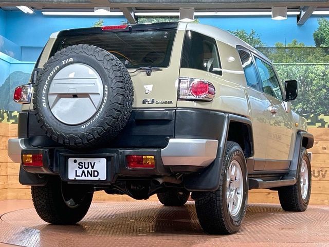 TOYOTA FJ CRUISER 4WD 2011
