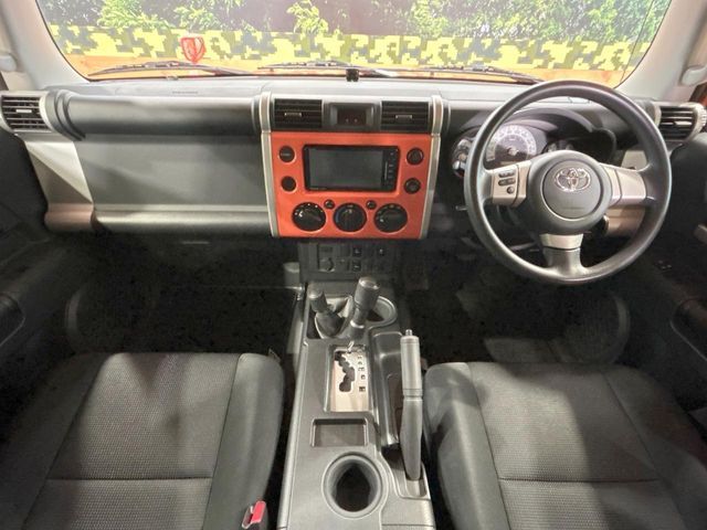 TOYOTA FJ CRUISER 4WD 2013