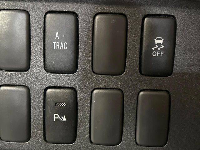 TOYOTA FJ CRUISER 4WD 2013