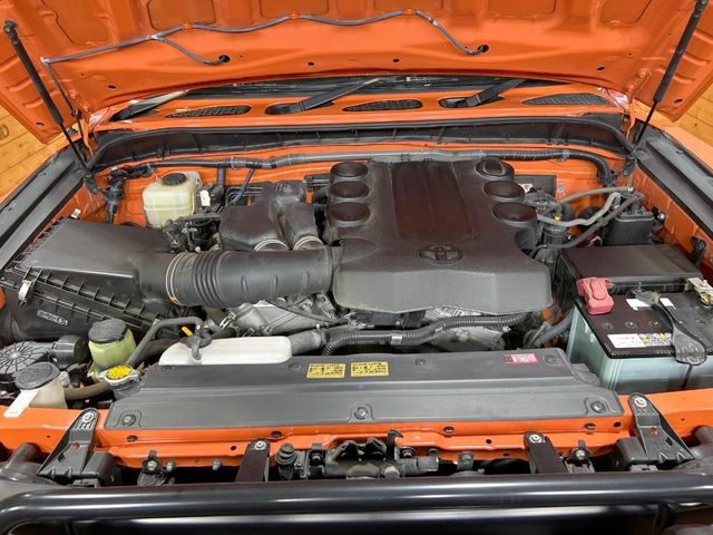 TOYOTA FJ CRUISER 4WD 2013