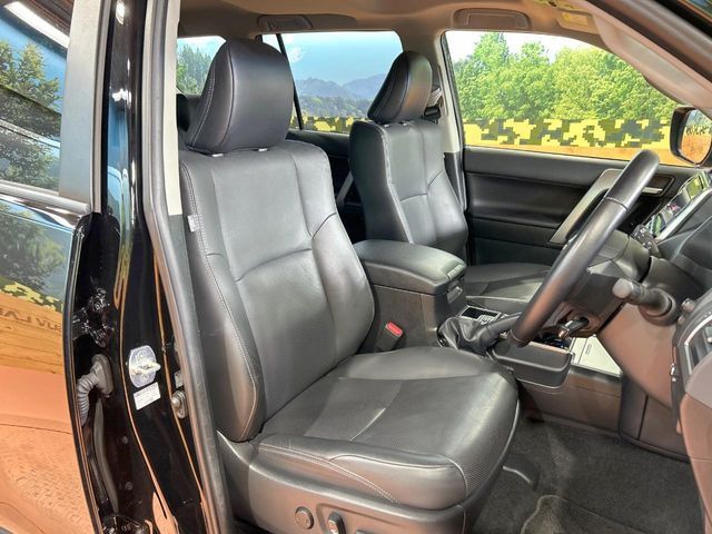 TOYOTA LANDCRUISER PRADO 2022