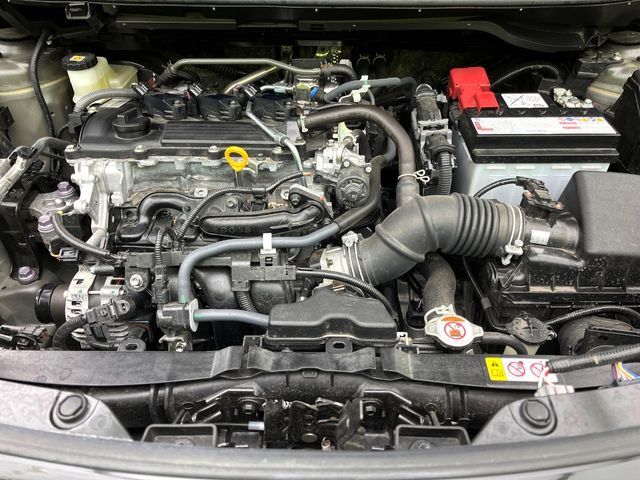 TOYOTA YARIS CROSS 2025