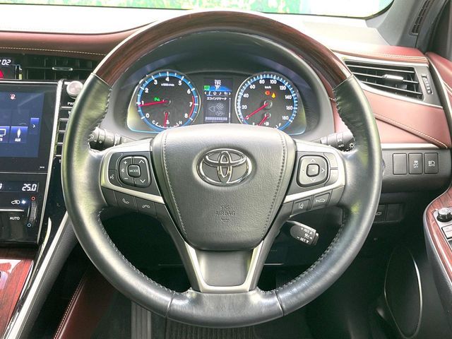 TOYOTA HARRIER 2WD 2014
