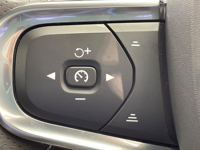 VOLVO VOLVO XC40 2020