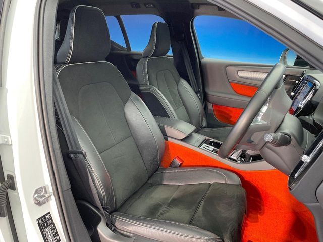 VOLVO VOLVO XC40 2020