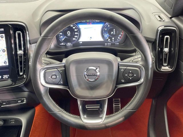 VOLVO VOLVO XC40 2020