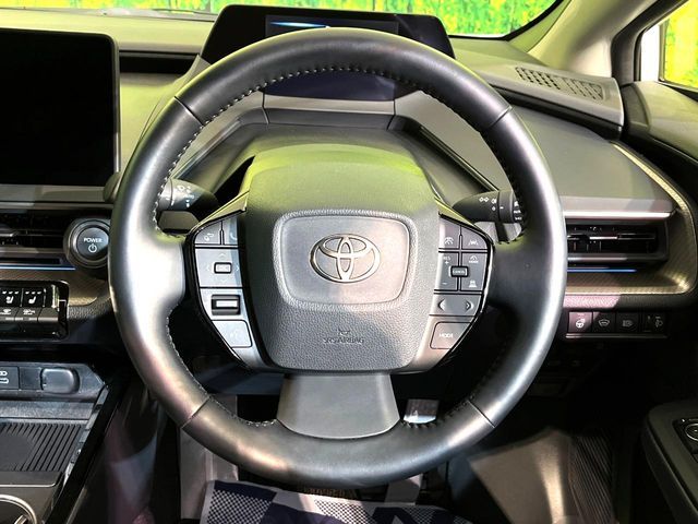 TOYOTA PRIUS 2024