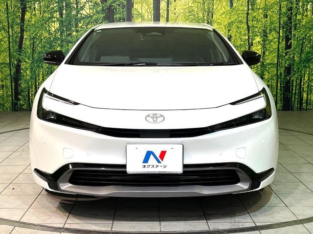 TOYOTA PRIUS 2024