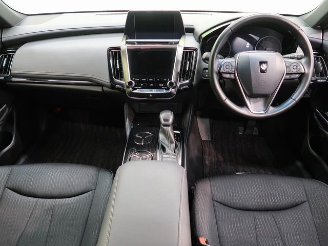 TOYOTA CROWN sedan 2019