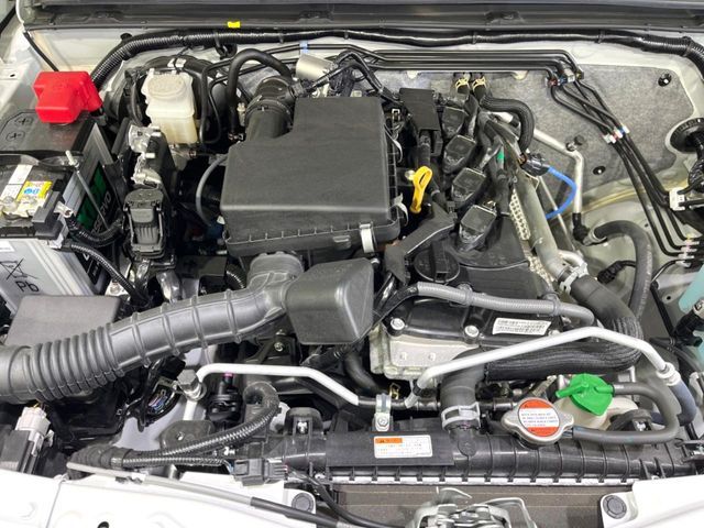 SUZUKI JIMNY NOMADE 2025