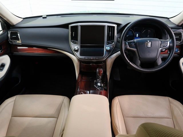 TOYOTA CROWN sedan hybrid 2014