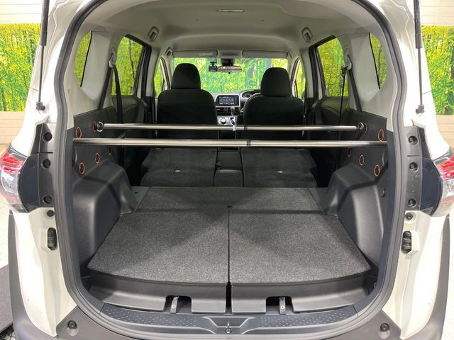 TOYOTA SIENTA HYBRID 2022