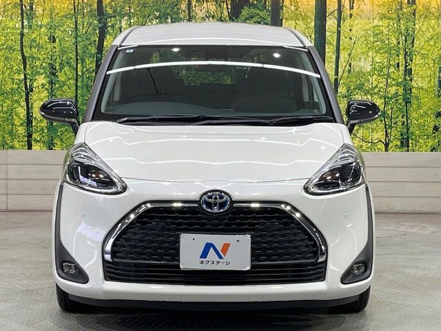TOYOTA SIENTA HYBRID 2022