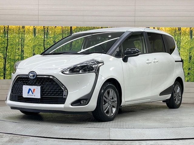 TOYOTA SIENTA HYBRID 2022