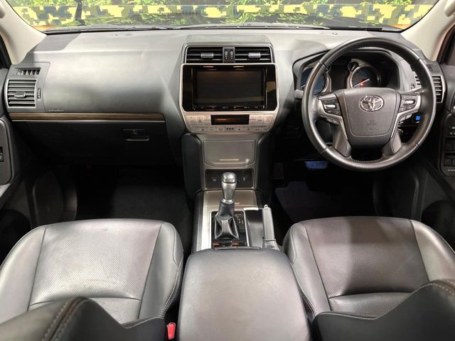 TOYOTA LANDCRUISER PRADO 2023