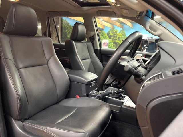 TOYOTA LANDCRUISER PRADO 2023